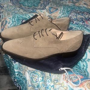 Woman casual soft suede shoe by Gastone Lucioli size 6 made in Italy